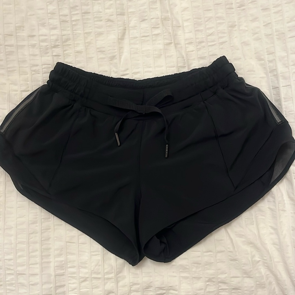 Lululemon Solid Black Original 2.5” Hotty Hot Drawstring Lined Workout Shorts 6